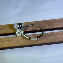 Load image into Gallery viewer, Labradorite Astronaut Adjustable Ring 拉长石灰月光石太空人活口戒指