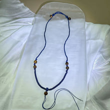 Load image into Gallery viewer, Handmade Navy Blue Necklace Cord with Sandalwood Beads 藏青蓝手编项链绳