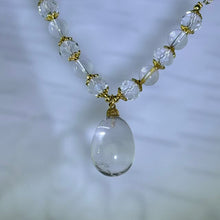 Load image into Gallery viewer, Clear Quartz Teardrop Pendant Bead Necklace 白水晶水滴吊坠珠链项链