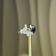Load image into Gallery viewer, Faceted Onyx Stud Earrings 黑玛瑙镶嵌银耳钉