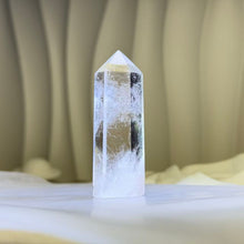 Load image into Gallery viewer, Clear Quartz Pointed Tower 白水晶单尖六棱柱