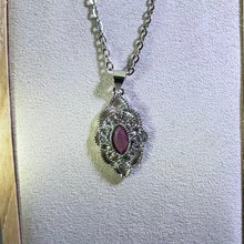 Load image into Gallery viewer, Pink Ruby Pendant Necklace 粉色红宝石镶嵌吊坠项链