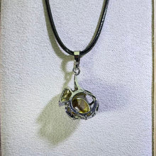 Load image into Gallery viewer, Abalone Paua Pendant Necklace 鲍贝吊坠项链