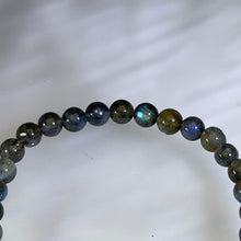 Load image into Gallery viewer, Labradorite Beaded Bracelet 拉长石灰月光石手串
