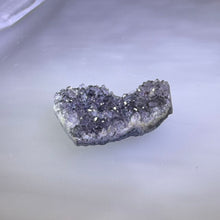 Load image into Gallery viewer, Amethyst Cluster Heart 紫水晶晶簇爱心