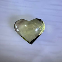 Load image into Gallery viewer, Citrine Heart 黄水晶爱心