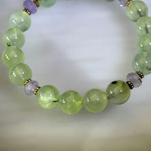Load image into Gallery viewer, Green Prehnite Amethyst Beaded Bracelet 绿色葡萄石紫水晶手串