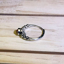 Load image into Gallery viewer, Golden Strawberry Quartz Adjustable Ring 金太阳草莓晶镶嵌活口戒指