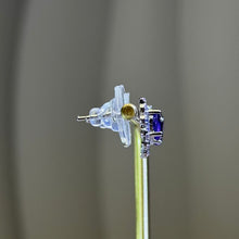 Load image into Gallery viewer, Amethyst Silver Stud Earrings 紫水晶镶嵌银耳钉