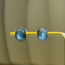 Load image into Gallery viewer, Labradorite Silver Stud Earrings 灰月光石镶嵌银耳钉