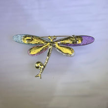Load image into Gallery viewer, White Freshwater Pearl Dragonfly Brooch 白色淡水珍珠蜻蜓胸针