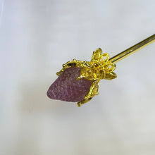 Load image into Gallery viewer, Purple Fluorite Strawberry Hair Stick 紫色萤石草莓发簪