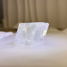 Load image into Gallery viewer, Optical Calcite Rhombohedron 透明方解石菱面体