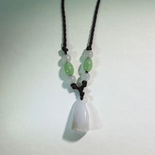 Load image into Gallery viewer, White Jade Lotus Pod Necklace 白翡翠莲蓬项链
