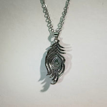 Load image into Gallery viewer, Moss Agate Feather Necklace 水草玛瑙羽毛项链