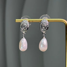Load image into Gallery viewer, Pearl Knot Drop Earrings 珍珠结扣耳坠