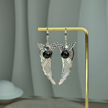 Load image into Gallery viewer, Onyx Wing Drop Earrings 黑玛瑙翅膀耳坠