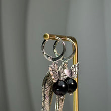 Load image into Gallery viewer, Onyx Wing Drop Earrings 黑玛瑙翅膀耳坠