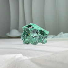 Load image into Gallery viewer, Raw Malachite Specimen 孔雀石原石摆件