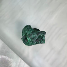 Load image into Gallery viewer, Raw Malachite Specimen 孔雀石原石摆件