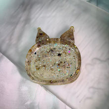 Load image into Gallery viewer, Amethyst Resin Kuromi Dish 紫水晶滴胶库洛米小盘