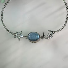 Load image into Gallery viewer, Aquamarine Star and Moon Bracelet 海蓝宝星月手链