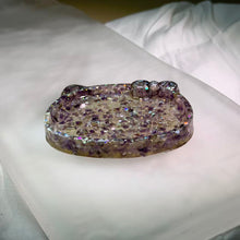 Load image into Gallery viewer, Amethyst Resin Hello Kitty Plate 紫水晶滴胶凯蒂猫托盘