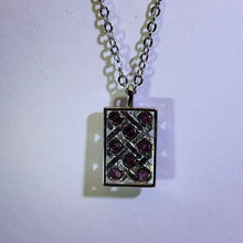 Load image into Gallery viewer, Purple Rhodolite Garnet Lattice Pendant Necklace 紫牙乌石榴石格纹吊坠项链
