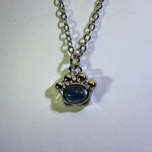 Load image into Gallery viewer, Aquamarine Cat Paw Pendant Necklace 海蓝宝猫爪吊坠项链