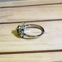 Load image into Gallery viewer, Blue Jade Bowknot Ribbon Ring 蓝水翡翠蝴蝶结丝带戒指