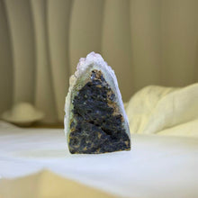 Load image into Gallery viewer, Amethyst Natural Geode Figurine 紫水晶天然晶洞原石摆件
