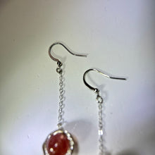 将图片加载到图库查看器，925 Silver Red Strawberry Quartz Earrings 红色草莓晶银耳钩
