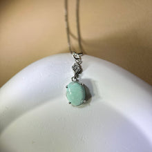 Load image into Gallery viewer, Blue Turquoise Pendant 蓝色松石镶嵌吊坠
