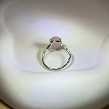 Load image into Gallery viewer, Purple Kunzite Adjustable Ring 紫锂辉镶嵌活口戒指
