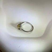 Load image into Gallery viewer, 925 Silver White Opal Adjustable Ring 白色欧泊银镶嵌活口戒指
