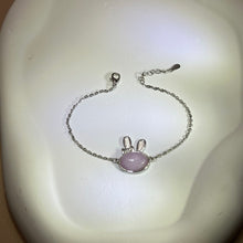 Load image into Gallery viewer, Purple Kunzite Rabbit Bracelet 紫锂辉镶嵌兔子手链
