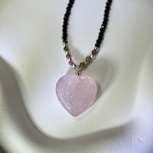 将图片加载到图库查看器，Rose Quartz Love Heart Pendant Rainbow Black Tourmaline Beads Necklace 粉水晶爱心吊坠彩虹黑色碧玺珠链项链
