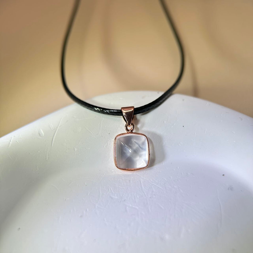 Rose Quartz Pendant Necklace 粉水晶吊坠项链