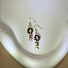 Load image into Gallery viewer, 14K Gold Filled Purple Garnet Earrings 紫牙乌石榴石14K注金耳钩
