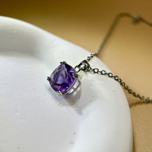 将图片加载到图库查看器，Amethyst Pendant 紫水晶镶嵌吊坠
