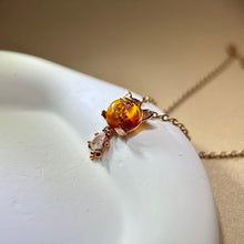 Load image into Gallery viewer, Amber Tiger Pendant 花珀琥珀镶嵌老虎吊坠
