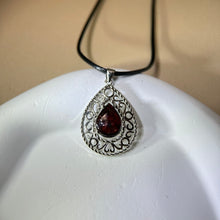 Load image into Gallery viewer, Amber Pendant Necklace 血珀琥珀镶嵌吊坠项链
