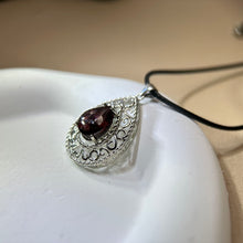 Load image into Gallery viewer, Amber Pendant Necklace 血珀琥珀镶嵌吊坠项链
