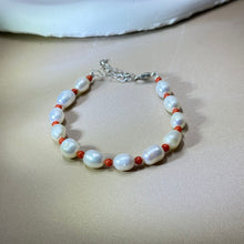 Load image into Gallery viewer, White Freshwater Pearl Red Coral Beads Bracelet 白色淡水珍珠红珊瑚珠链手链
