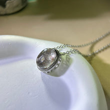 Load image into Gallery viewer, Phantom Quartz Pendant 幽灵水晶镶嵌吊坠
