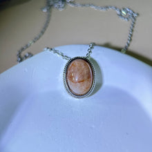 Load image into Gallery viewer, Red Hematoid Quartz Pendant 红色胶花水晶镶嵌吊坠
