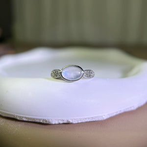 Moonstone Adjustable Ring 冰长石月光石镶嵌活口戒指