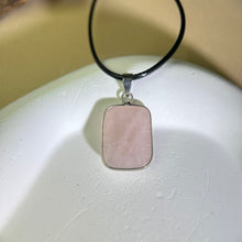 将图片加载到图库查看器，Rose Quartz Pendant Necklace 粉水晶吊坠项链
