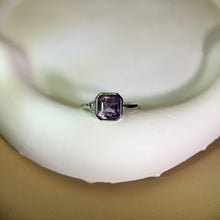 Load image into Gallery viewer, Amethyst Adjustable Ring 紫水晶镶嵌活口戒指
