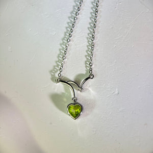 Peridot Love Heart Pendant Necklace 橄榄石爱心镶嵌吊坠项链